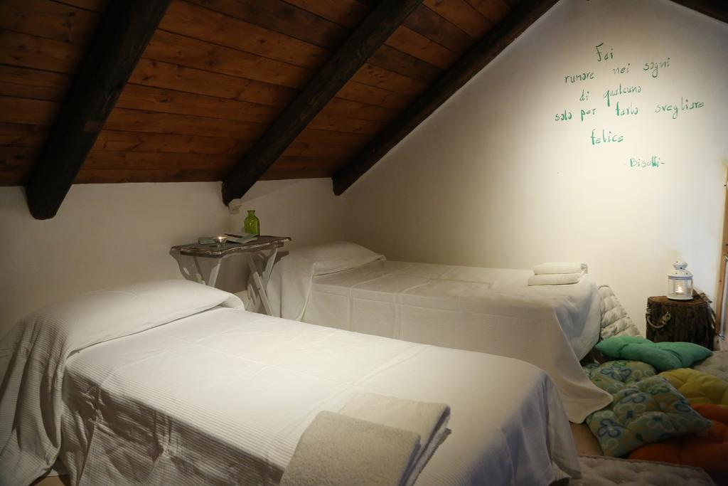 L'Aranceto Di Giorgia Bed & Breakfast Trani Bagian luar foto